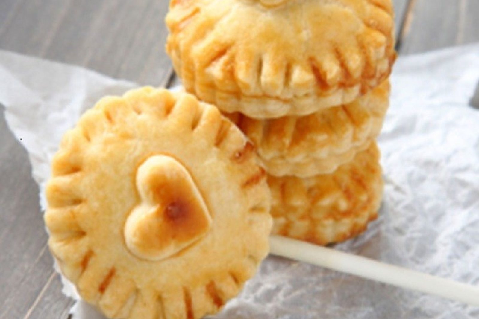 Jabłeczne pie pops