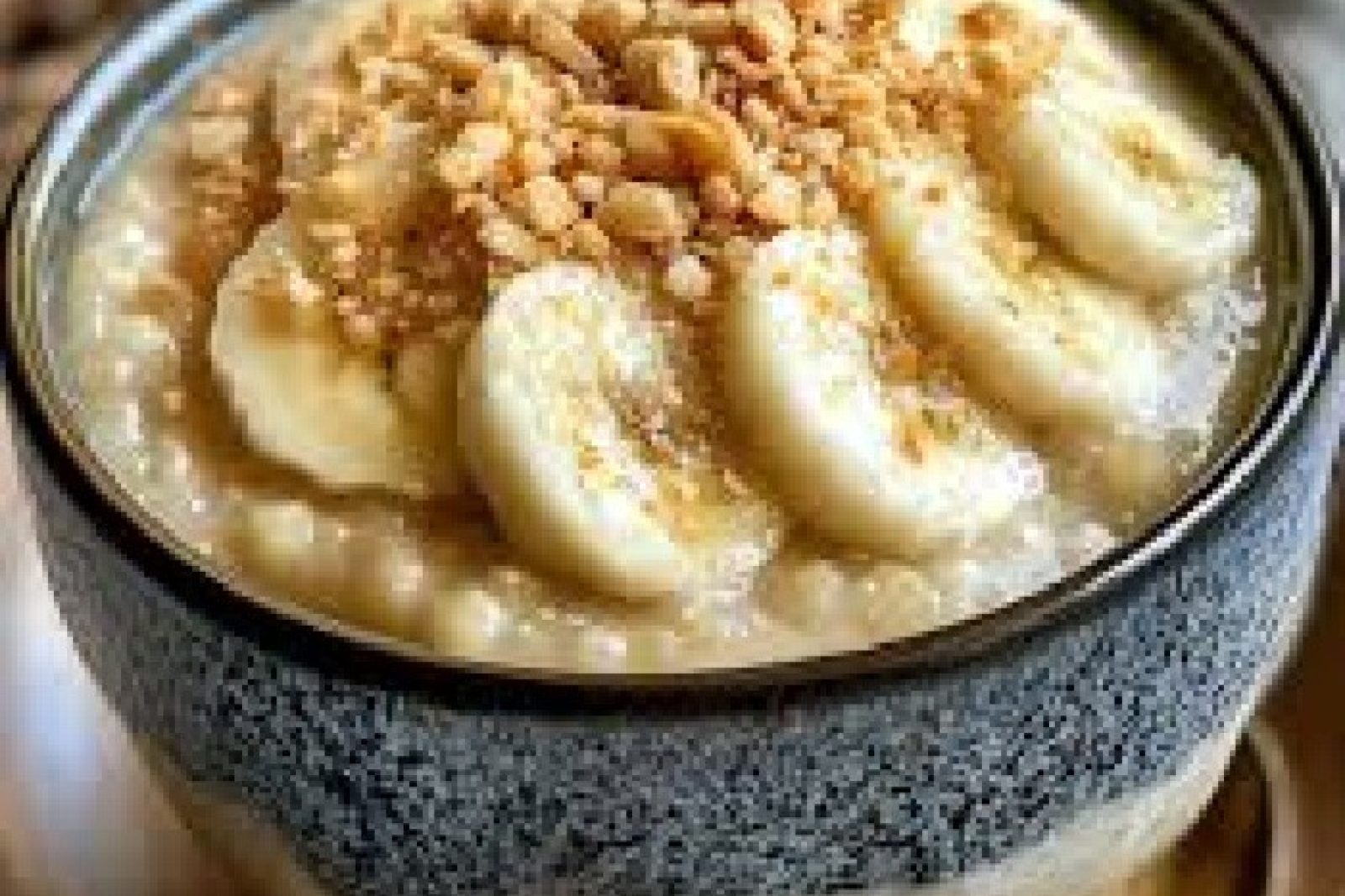 Oryginalny Laoski Pot Puding z Bananami