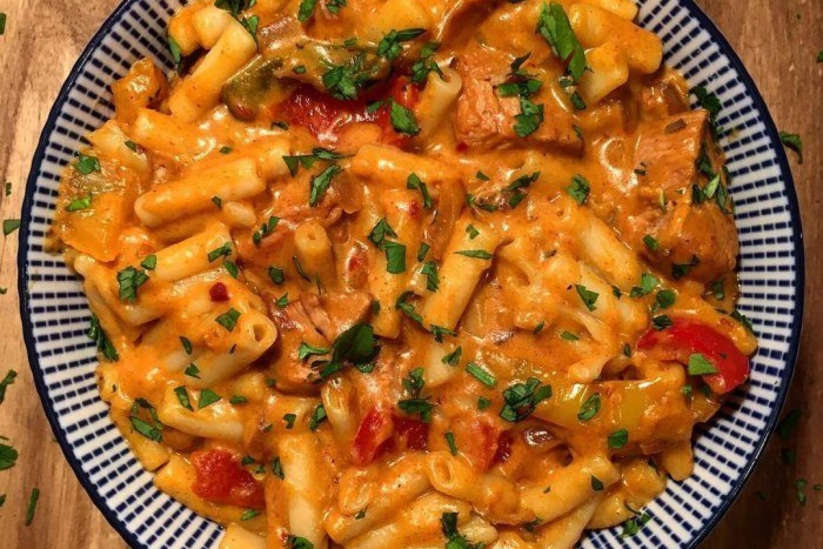 Chicken Fajita Mac and Cheese