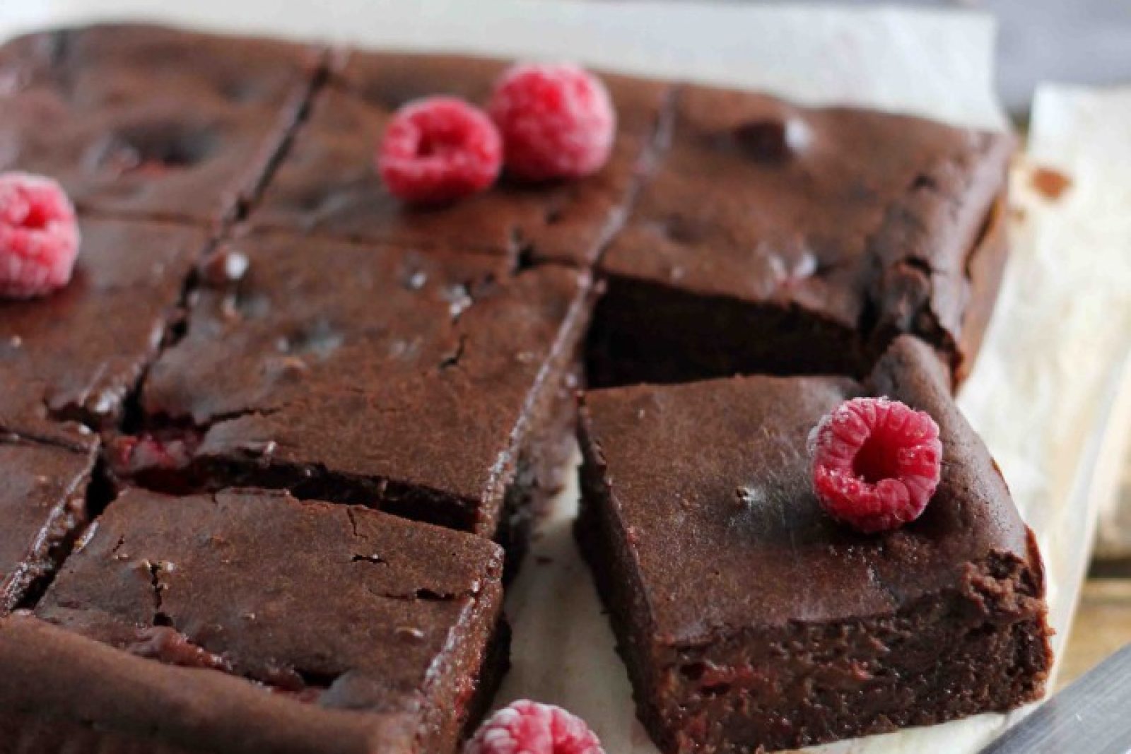 Brownie z Czekoladą i Malinami